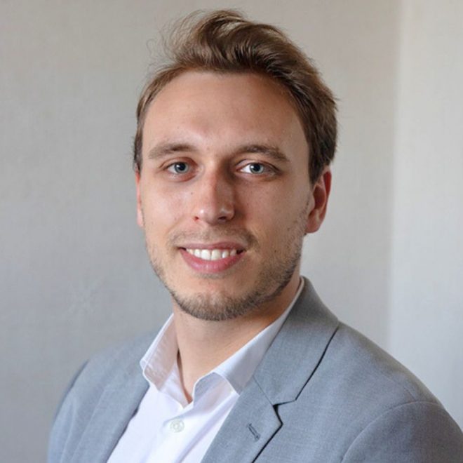 Rewriting the Rules: Former Teacher Mason Finds New Life and Freedom with Itzhome Franchise