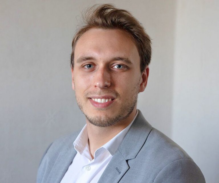 Rewriting the Rules: Former Teacher Mason Finds New Life and Freedom with Itzhome Franchise