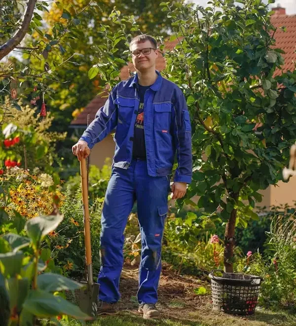 How to Build and Grow a Successful Gardening Business